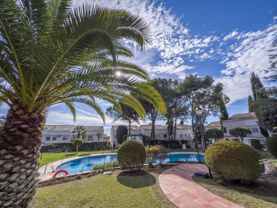 Apartament Bajo Con Jardin En La Milla De Oro Marbella Zewnętrze zdjęcie