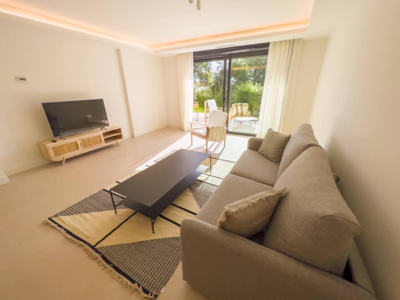Apartament Bajo Con Jardin En La Milla De Oro Marbella Zewnętrze zdjęcie