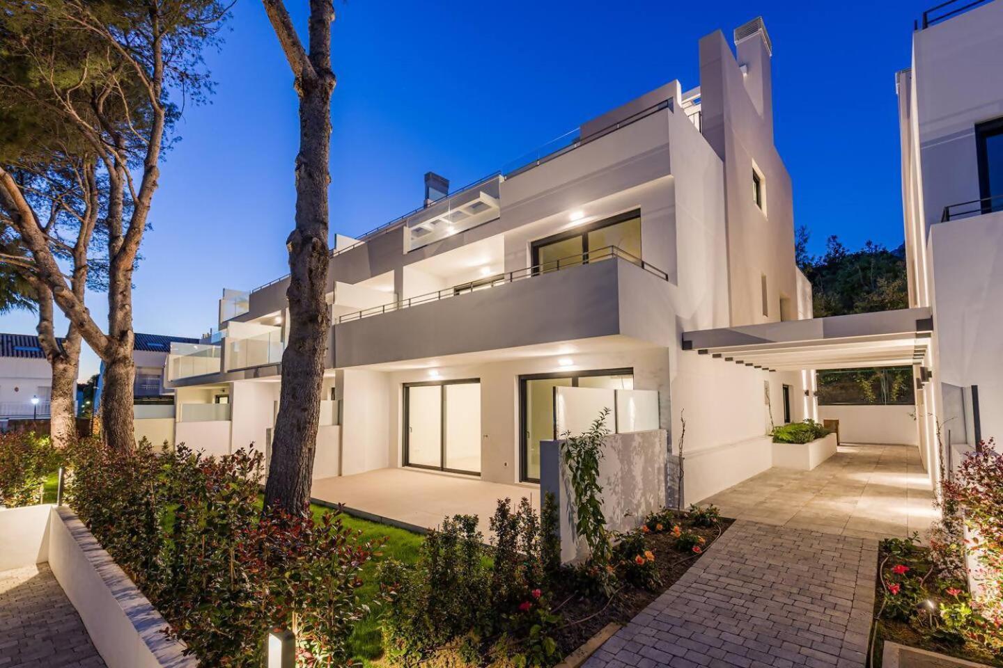 Apartament Bajo Con Jardin En La Milla De Oro Marbella Zewnętrze zdjęcie